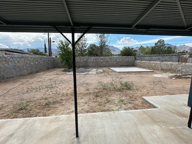 Building Photo - HOME FOR RENT NORTHEAST EL PASO