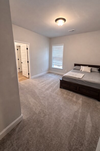 Building Photo - 207 Nellie Faye Ln