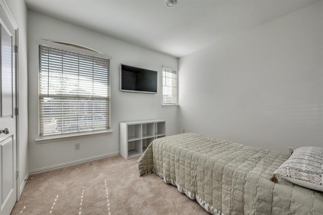 Building Photo - 1413 Rousseau Dr