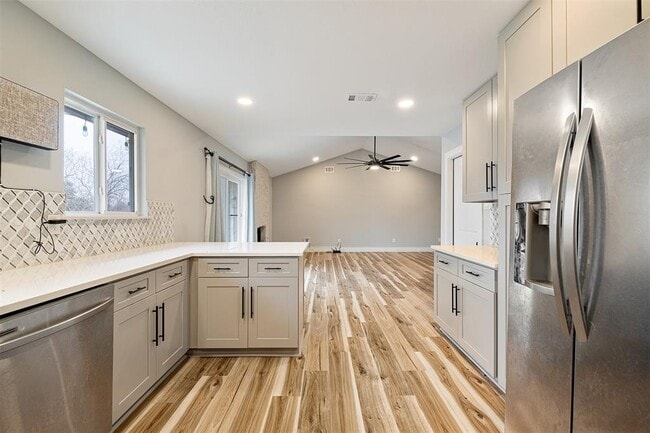 Building Photo - 7009 Millrace Dr