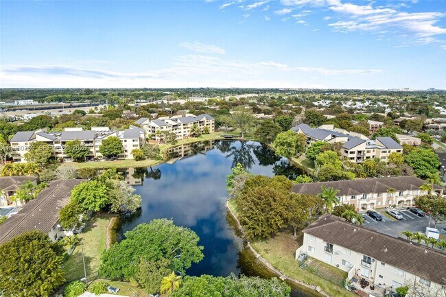 Building Photo - 7074 SW 114th Pl