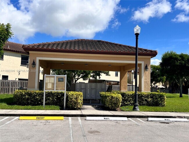 Building Photo - 159 SE 34th Ave