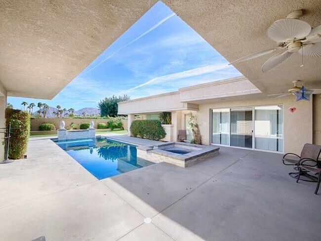 Building Photo - 48600 Shady View Dr