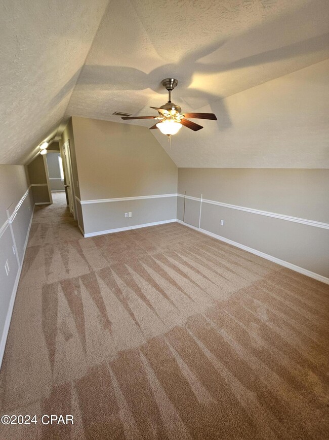 Building Photo - 2103 Coral Dr