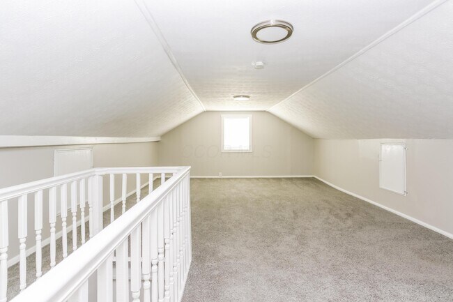 Building Photo - 3706 Elm St