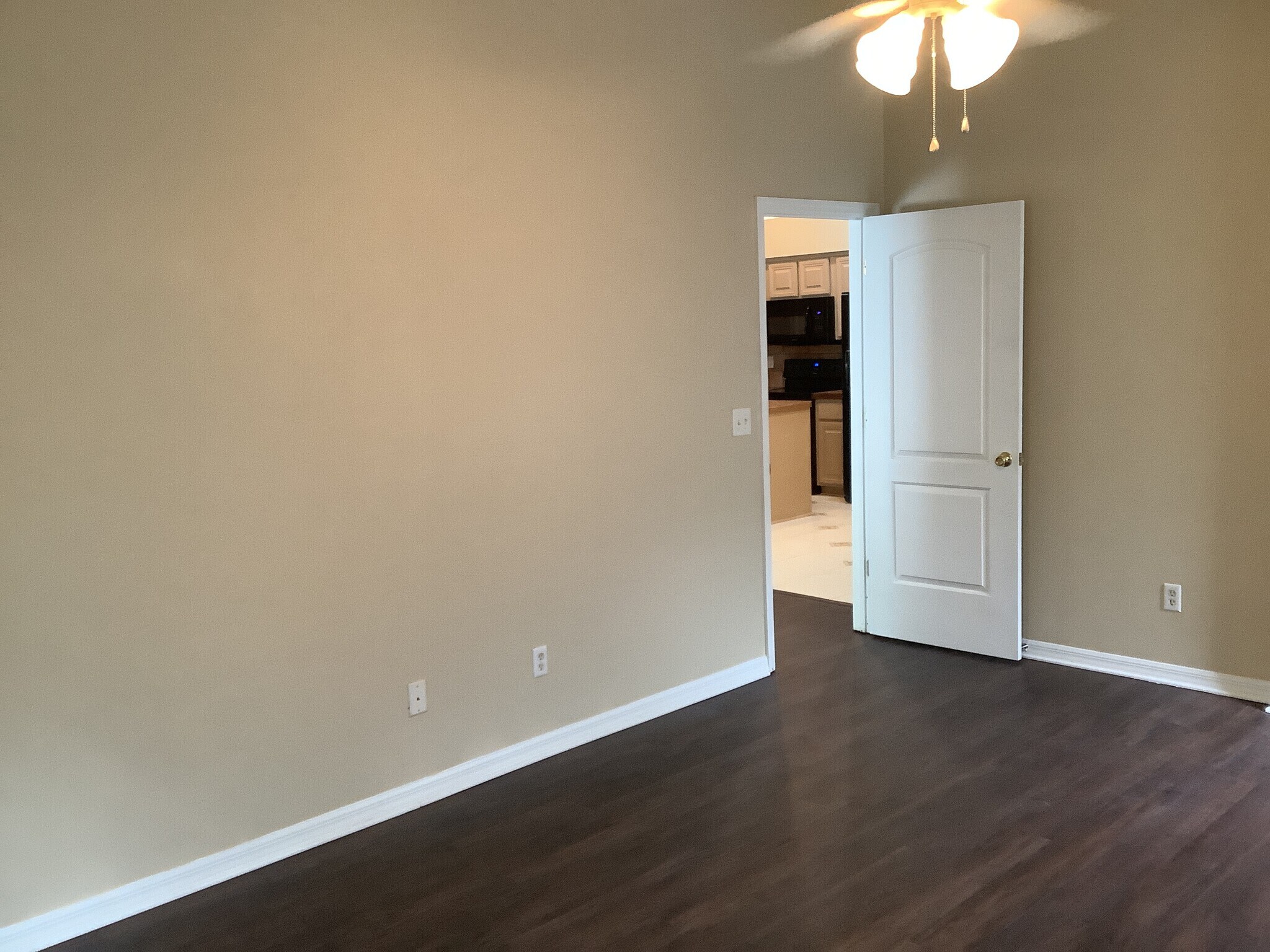 Building Photo - 181 Johns Glen Dr