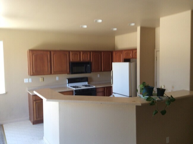 Building Photo - North Valley's 3 bedroom house.