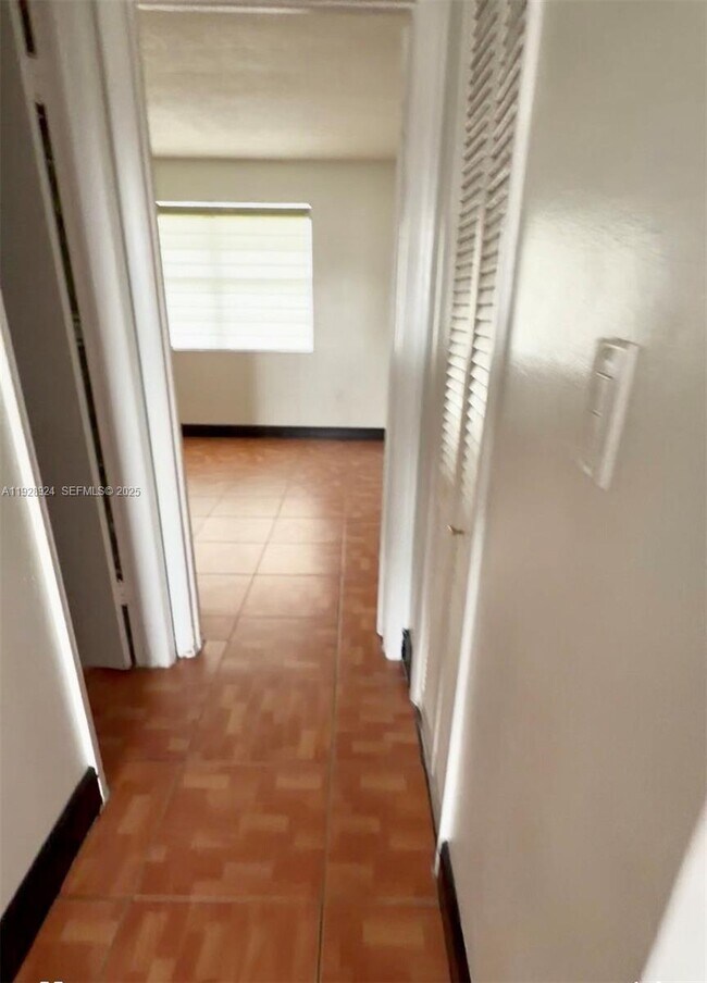 Building Photo - 301 NW 177th St