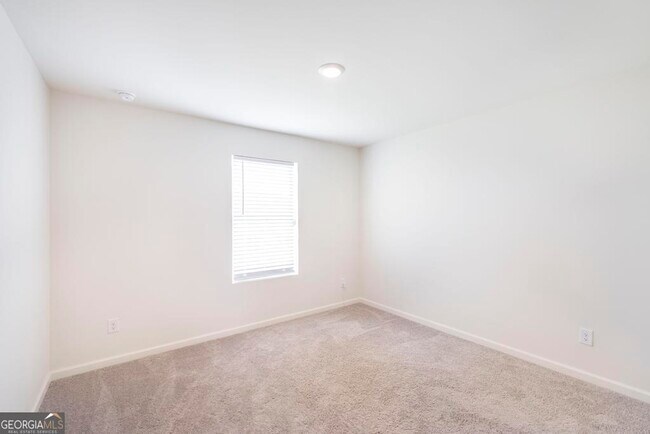 Building Photo - 105 Flat Rock Ml Trl