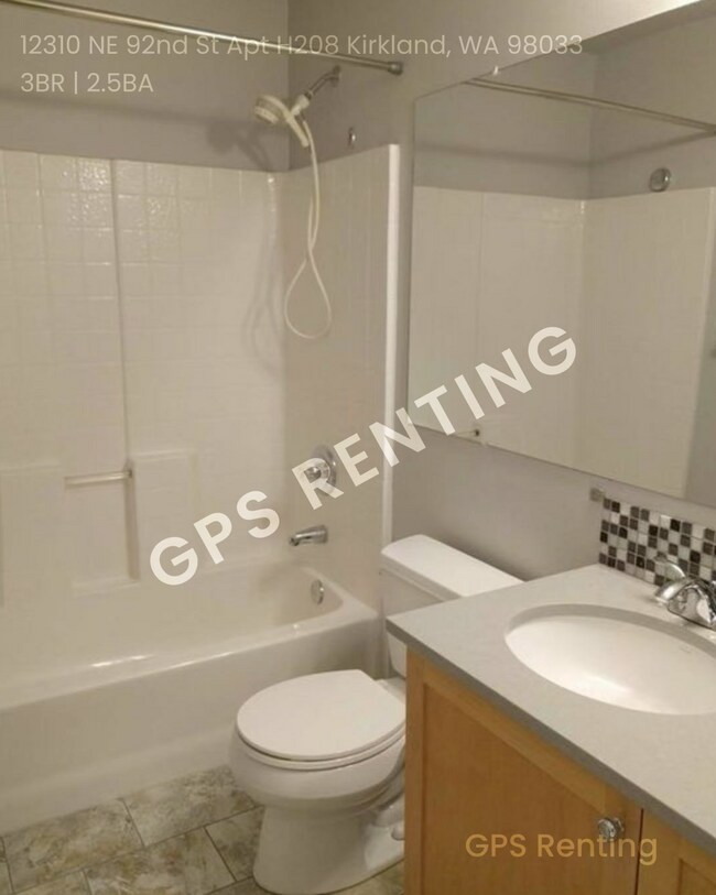 Building Photo - Charming Redmond Townhouse for Rent