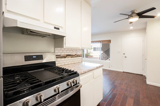 Building Photo - 2721 2nd St