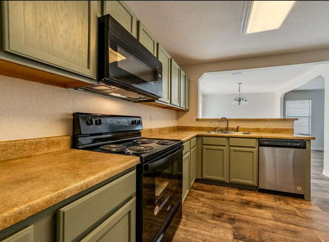 Building Photo - 8314 Deer Creek Run