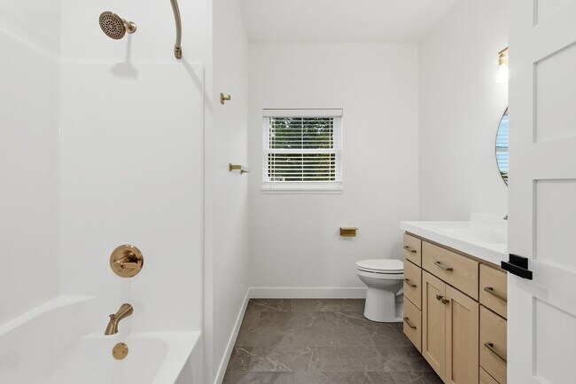 Building Photo - 1715 Whitetail Way