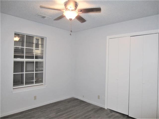 Building Photo - 501 Mounts Ave