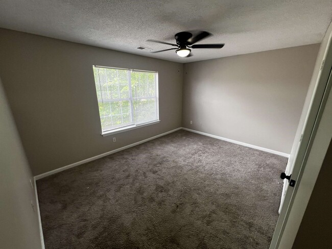 Building Photo - 1017 Cordova Ridge Pl