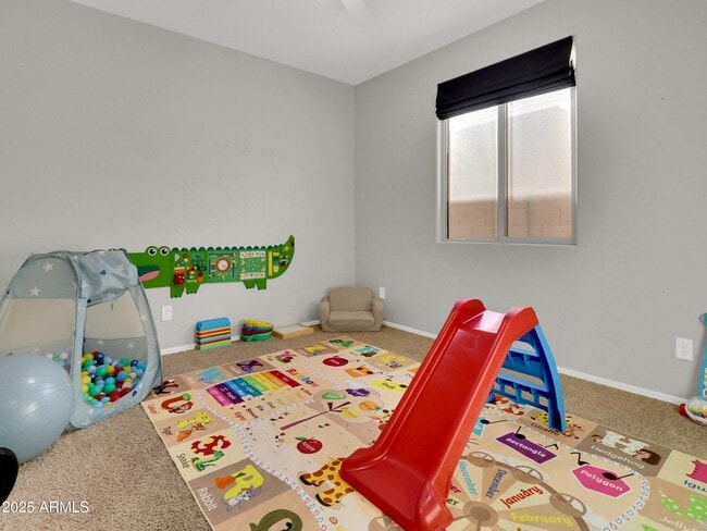 Building Photo - 1866 E Ravenswood Dr