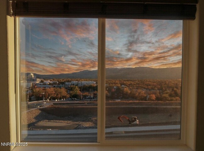 Building Photo - 1180 Arrastra Rd