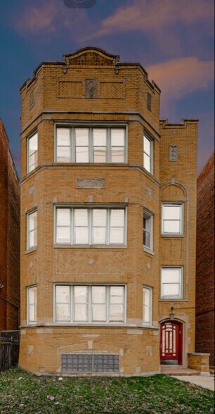 Building Photo - 7712 S Jeffery Blvd