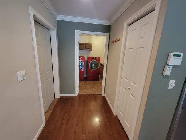 Building Photo - 3 Bedroom, 2 Bathroom single story home by Newport, WA