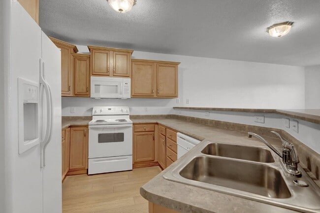 Building Photo - 9429 Fence Post Ct