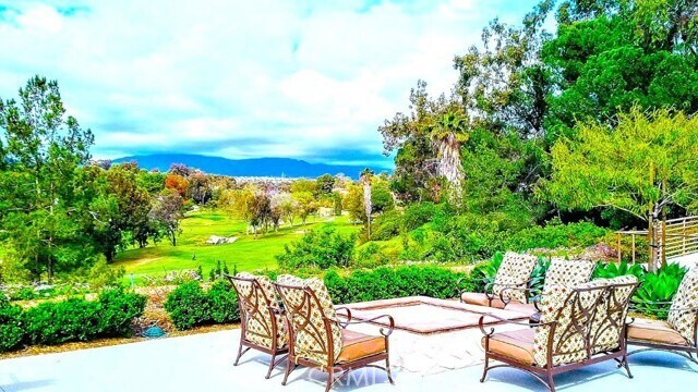 Building Photo - 28506 Barbosa