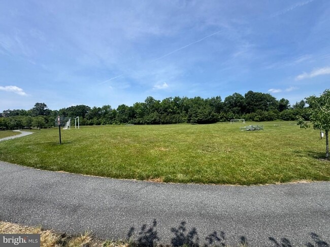 Building Photo - 148 Grissom Dr