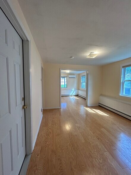 Building Photo - 212 Jennings Rd