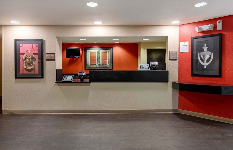 Building Photo - Furnished Studio-Orange County - Katella Ave.
