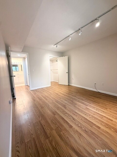 Building Photo - 95 Woodsedge Dr