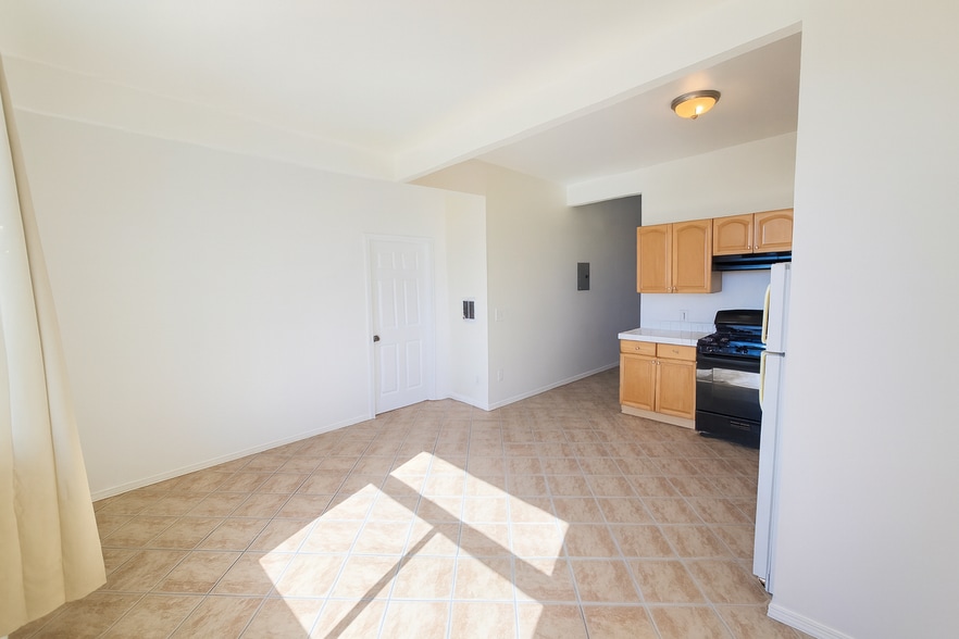 Building Photo - 2284 Kearney Ave