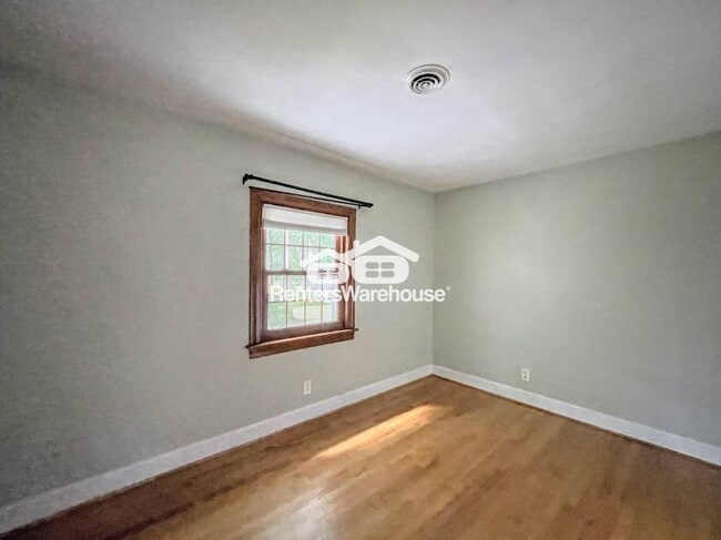 Building Photo - 2925 Duke of York Dr