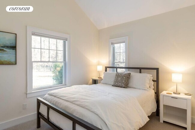 Building Photo - 76 W Gate Rd