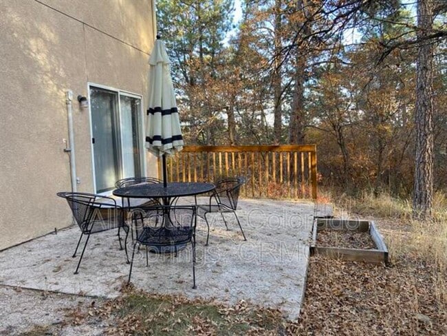 Building Photo - 1497 Spring Valley Dr
