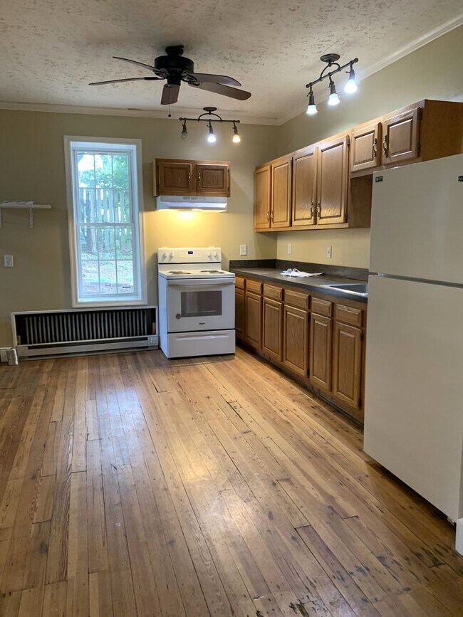 Building Photo - 221 Philadelphia Ave