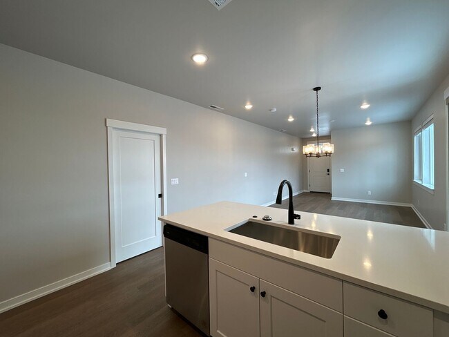 Building Photo - 2 Bedroom in the Luderman Crossing Community