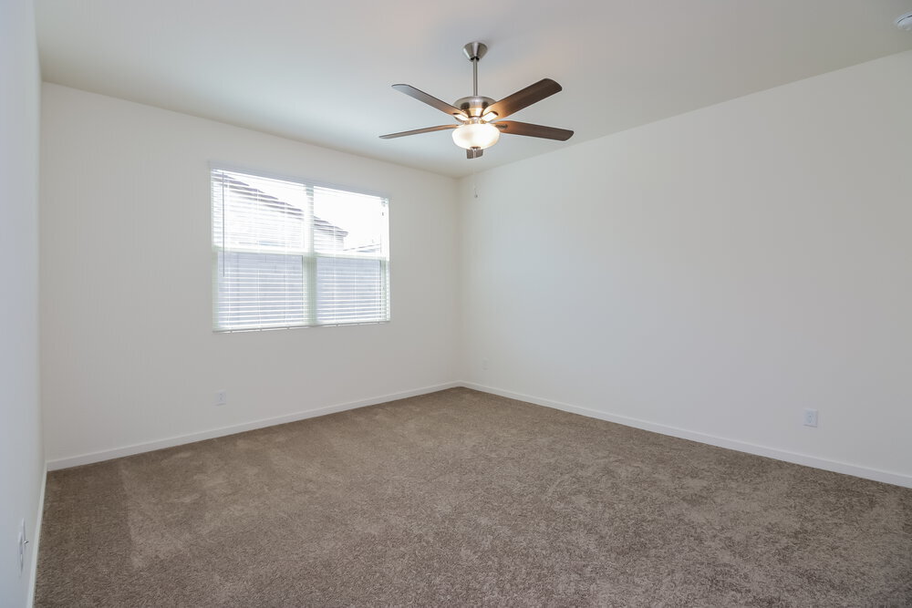 Building Photo - 4227 W Coneflower Ln