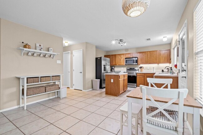 Building Photo - 3617 Hudgins Ranch Rd