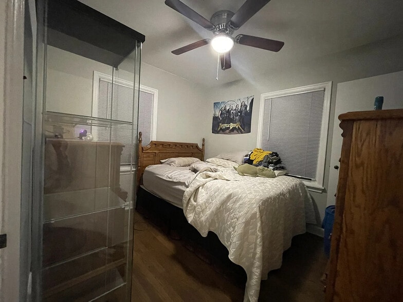 Building Photo - 2156 S 80th St