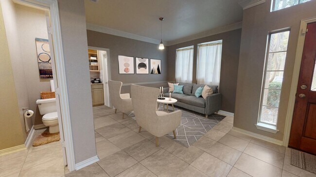 Building Photo - Remodeled Plano home with great fenced backyard