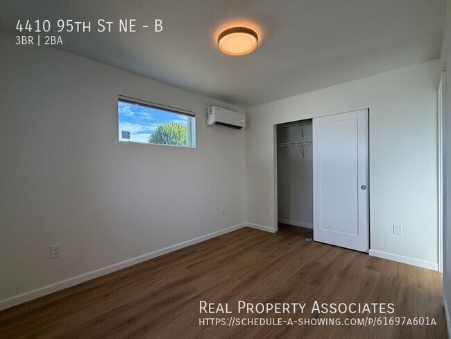 Building Photo - 4410 95th St NE