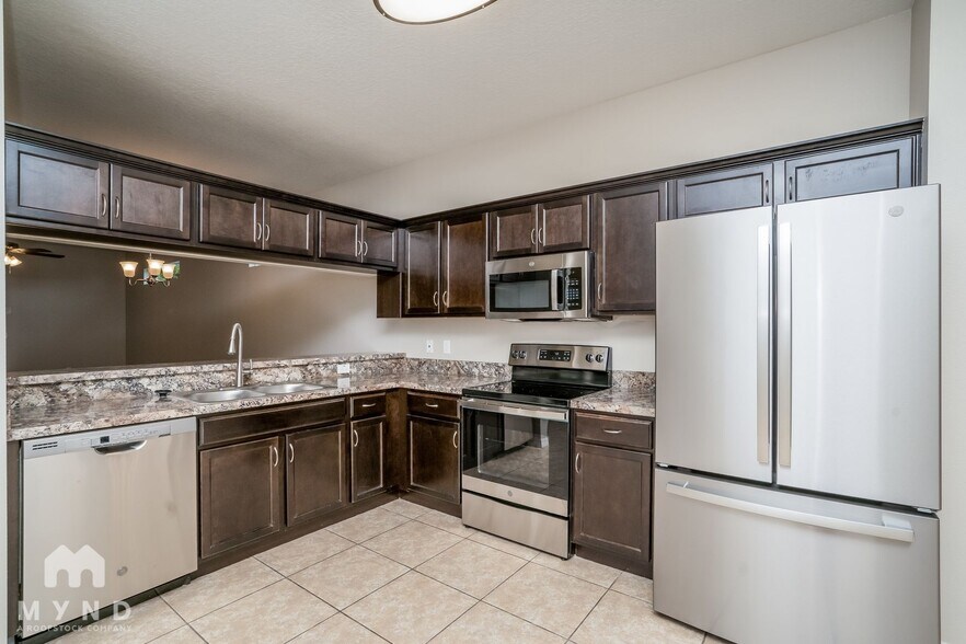 Building Photo - 7951 Harbor Bridge Blvd