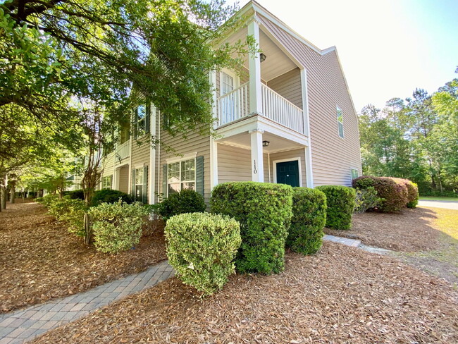 Primary Photo - Charming End Unit Townhome in Mill Creek!