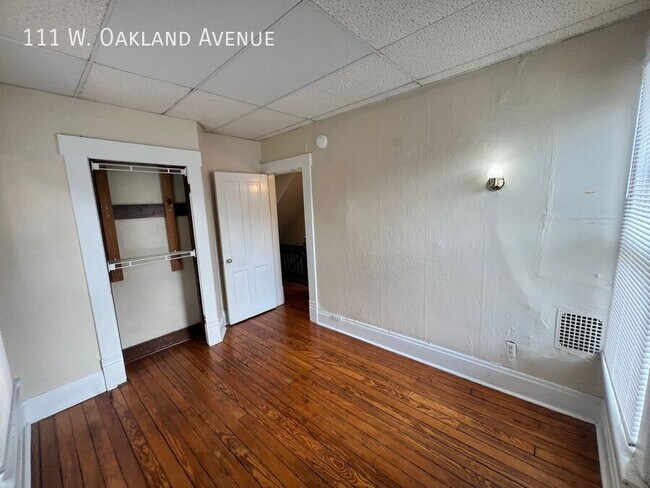 Building Photo - 111 W Oakland Ave