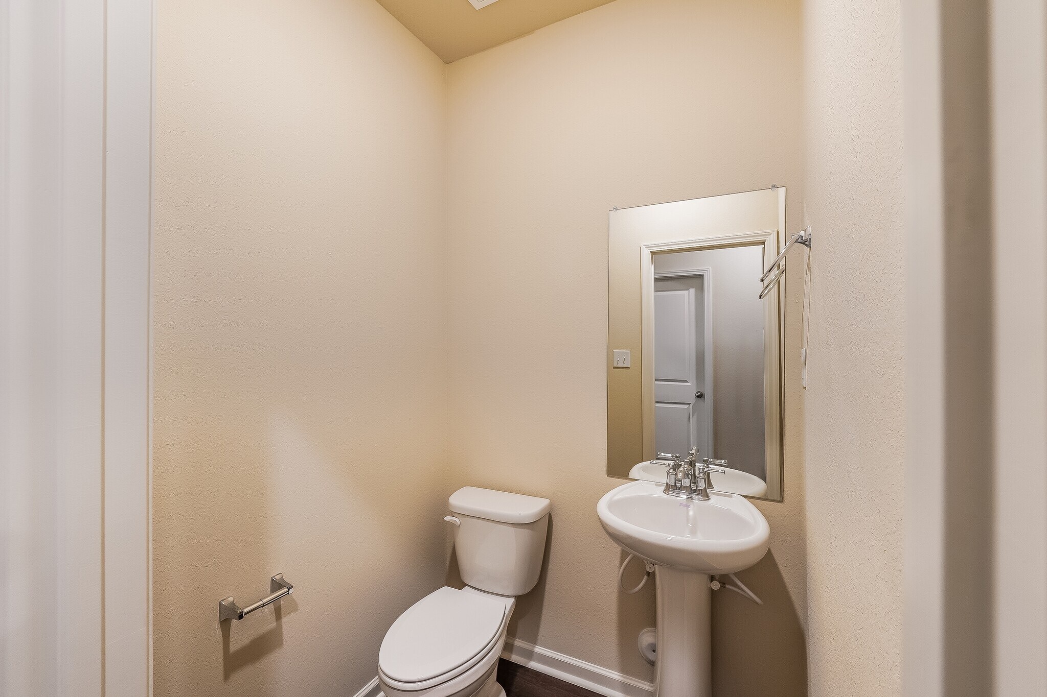 Building Photo - 6459 Rainbow Row