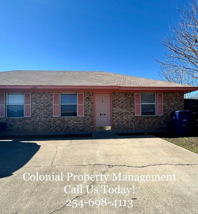Primary Photo - 106 Horseshoe Dr