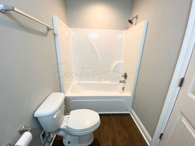 Building Photo - 191 Gilmore Rd