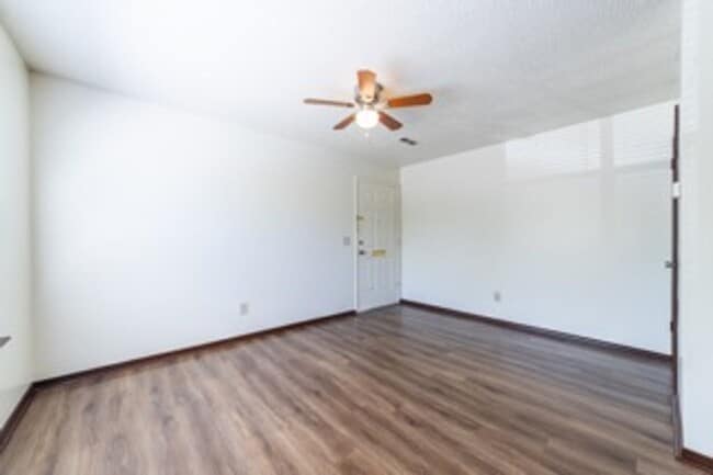 Interior Photo - Campus Edge Townhomes