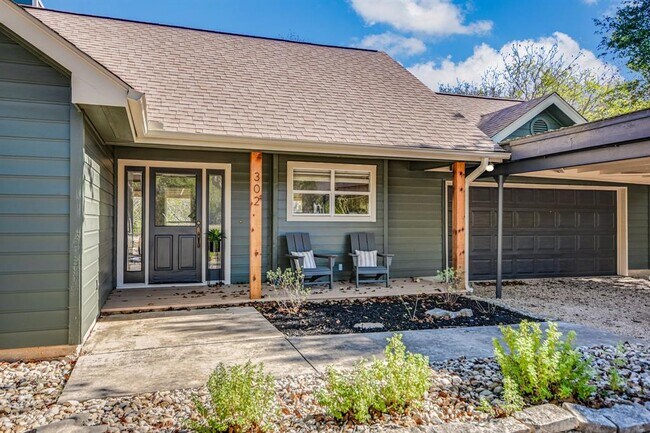 Primary Photo - 302 Valley Dr