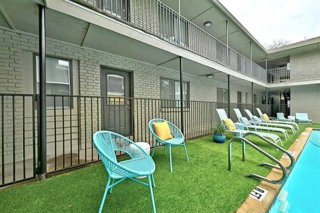 Building Photo - 1307 Norwalk Ln