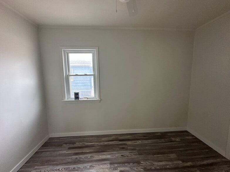 Building Photo - 18108 Harland Ave